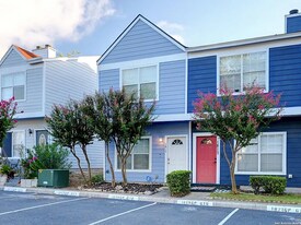 1815 Gary's Park St in San Antonio, TX - Building Photo