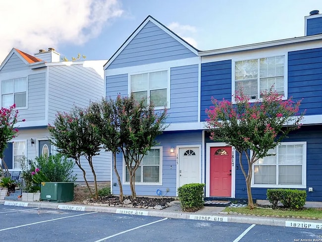 property at 1815 Gary's Park St