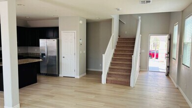 7463 Cobbhan Dr in Las Vegas, NV - Building Photo - Building Photo
