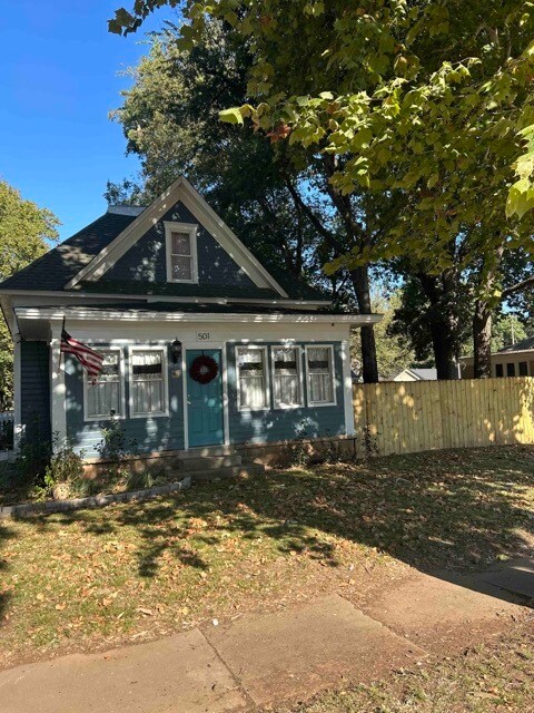 501 E Grant Ave in Pauls Valley, OK - Building Photo