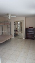 2127 Cleveland St-Unit -rear in Hollywood, FL - Building Photo - Building Photo