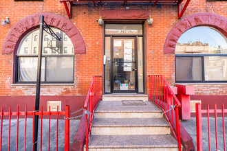 69 Kingston Ave in Brooklyn, NY - Building Photo - Building Photo