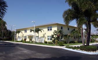 Bradenton Palm Apartments