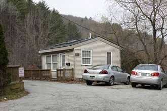 Cedar Hill Townhouses in Montpelier, VT - Building Photo - Building Photo