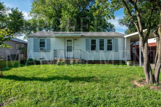 property at 118 W Jackson St