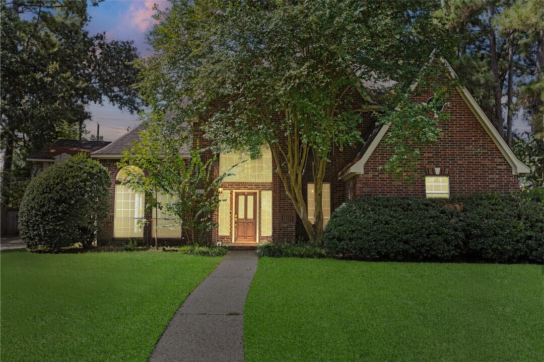 13135 Finch Brook Dr in Cypress, TX - Building Photo