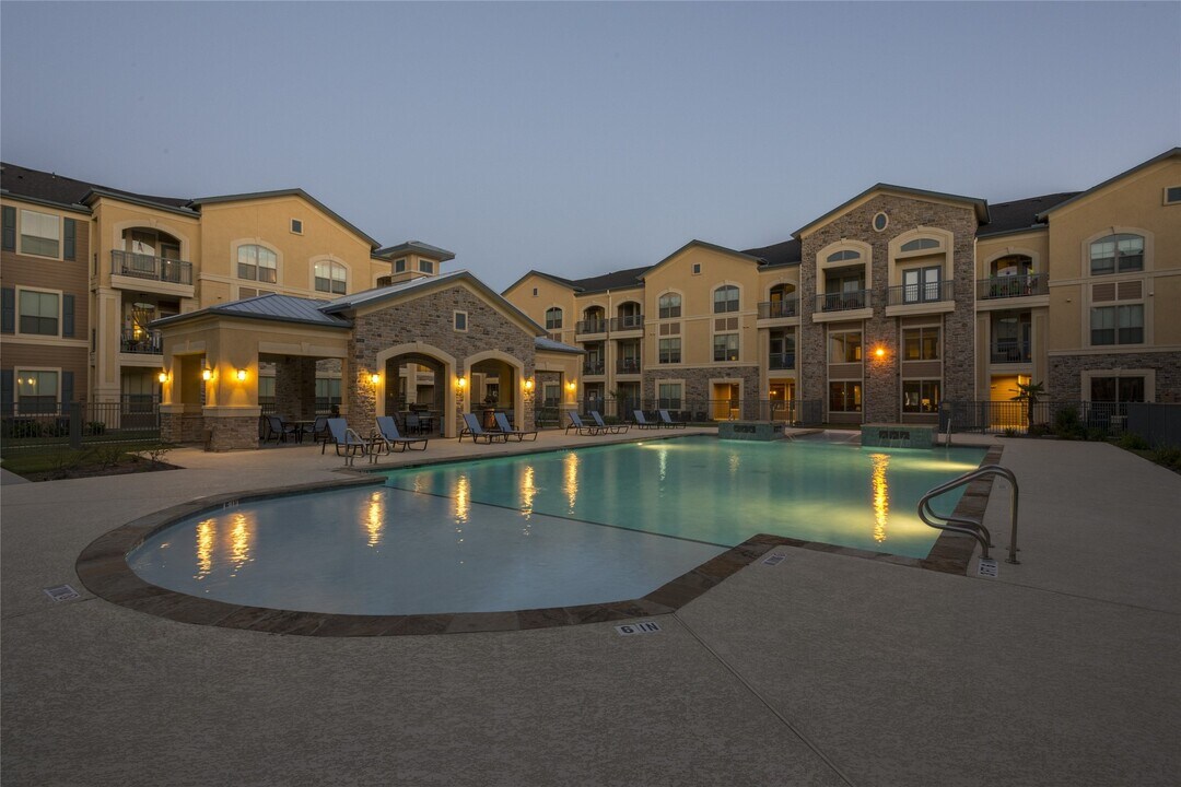 11821 Cypress Corner Ln in Houston, TX - Building Photo