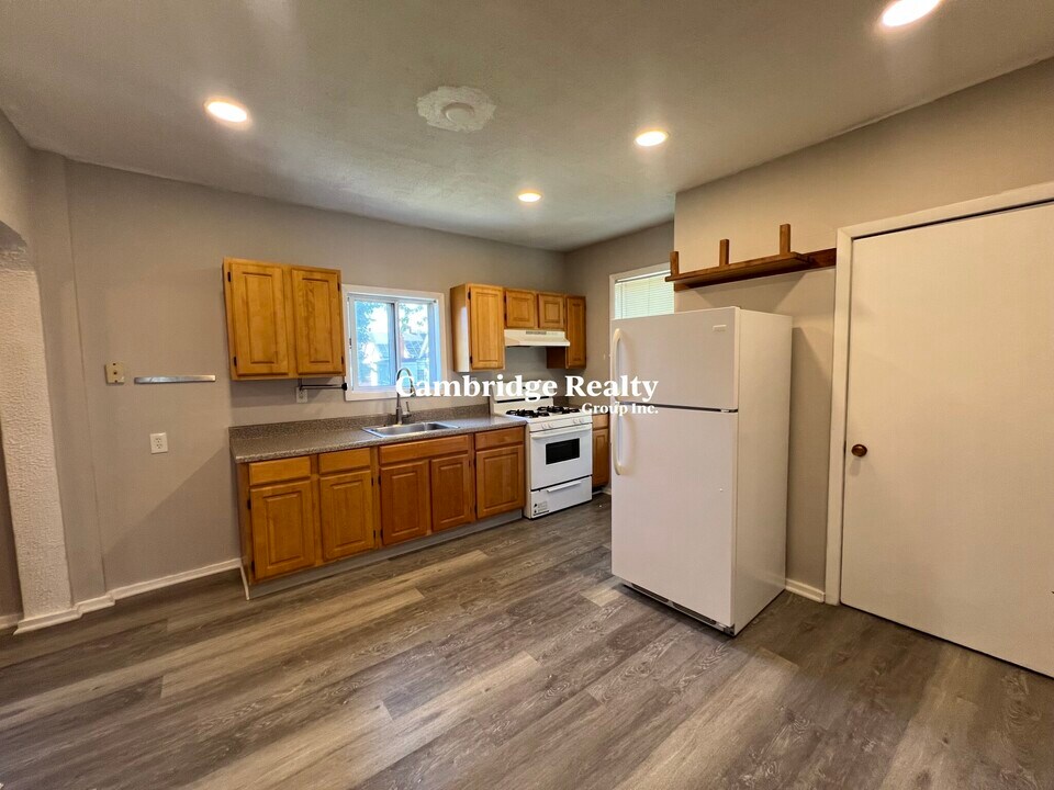 15 Hudson St, Unit 2A in Somerville, MA - Building Photo