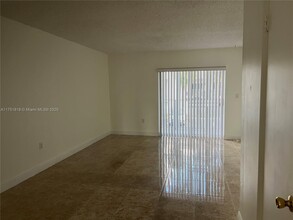 2760 W 76th St in Hialeah, FL - Building Photo - Building Photo