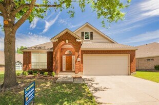 8300 Rayburn Ln in McKinney, TX - Building Photo