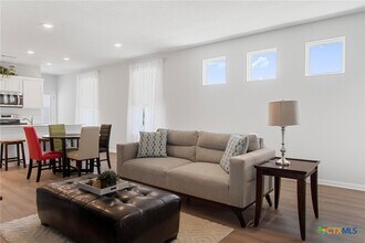 149 Cutleaf in San Marcos, TX - Building Photo - Building Photo