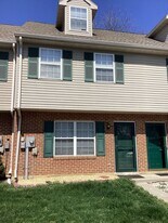 140 Orchard Ln in Hanover, PA - Building Photo