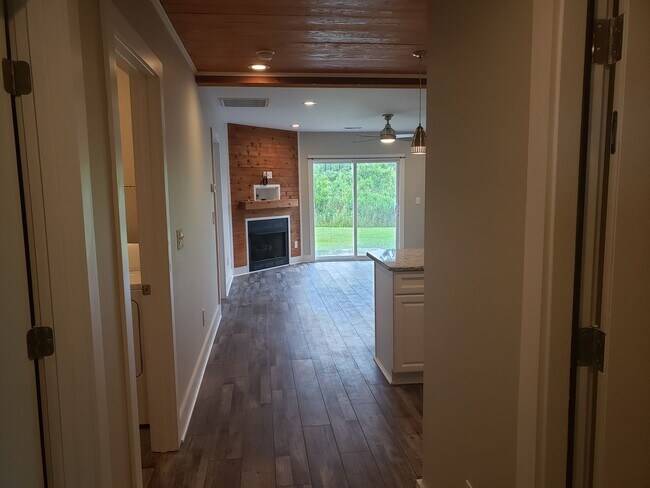 182 Pine Hollow Rd in Holly Ridge, NC - Building Photo - Building Photo