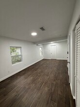 1205 S Georgia St in Orange, TX - Building Photo - Building Photo