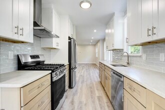 137 Collins Ave in Pleasantville, NJ - Building Photo - Building Photo