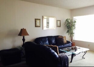 2404 Florentine Way in Clearwater, FL - Building Photo - Building Photo