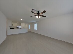 13023 Shells Ln in Crosby, TX - Building Photo - Building Photo