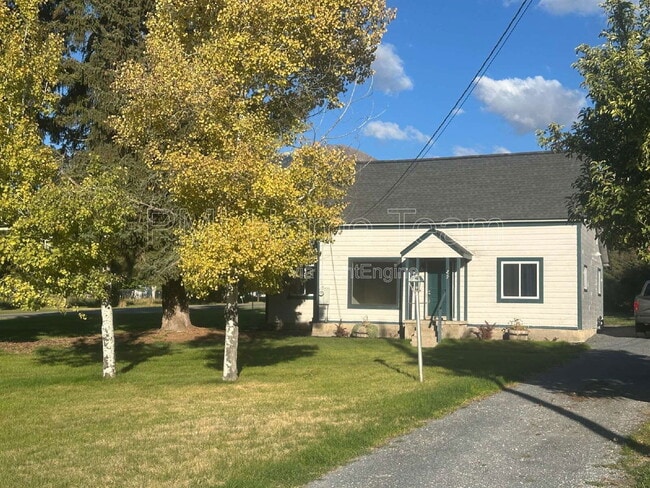 property at 211 S 100 E