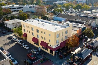 411 California Ave in Palo Alto, CA - Building Photo - Building Photo