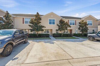 27540 Desert Willow Way in Wesley Chapel, FL - Foto de edificio - Building Photo