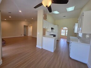 444 N Tommy St in Visalia, CA - Building Photo - Building Photo