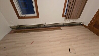 70 Broad St in Beaver Meadows, PA - Foto de edificio - Building Photo