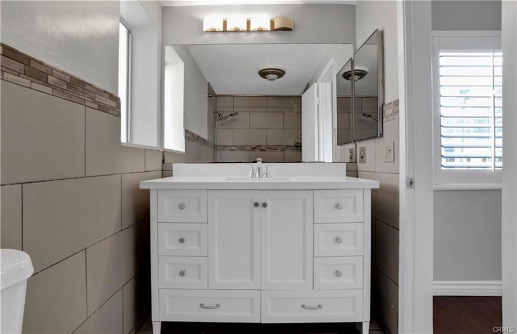 1635 E Ocean Blvd in Long Beach, CA - Building Photo