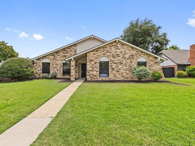 property at 3404 Newkirk Dr