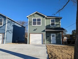 141 S Bluff Ave in Tahlequah, OK - Building Photo