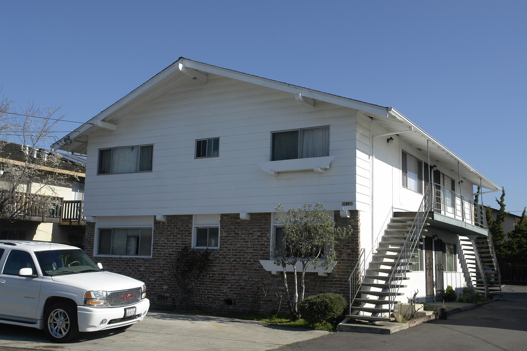 27104 Belvedere Ct in Hayward, CA - Building Photo
