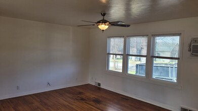 2027 2nd Ave, Unit A in Rapid City, SD - Foto de edificio - Building Photo