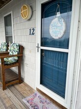305 N Topsail Dr in Surf City, NC - Building Photo - Building Photo