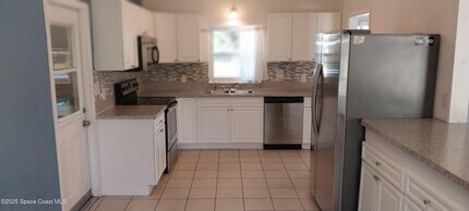 855 Delano Rd in Titusville, FL - Building Photo - Building Photo