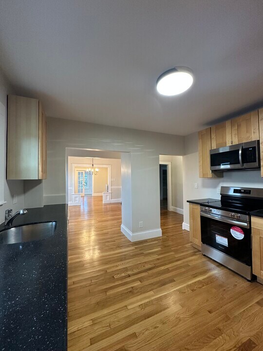 58 Boston Ave in Somerville, MA - Building Photo