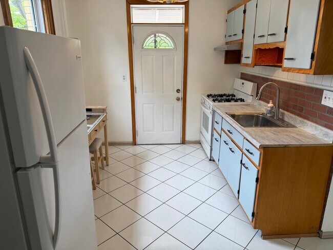 1218 73rd St in North Bergen, NJ - Building Photo - Building Photo