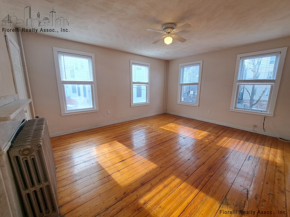 85 Ferrin St, Unit 2 in Boston, MA - Building Photo