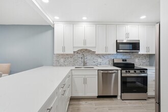 9292 Vista Del Lago in Boca Raton, FL - Building Photo - Building Photo