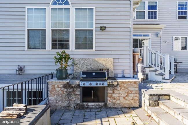 9221 Clementine Ct in Lorton, VA - Building Photo - Building Photo