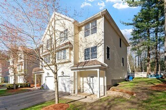 270 Littleton Rd in Chelmsford, MA - Building Photo - Building Photo