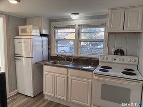 106 Wall St in Madison, CT - Building Photo - Building Photo