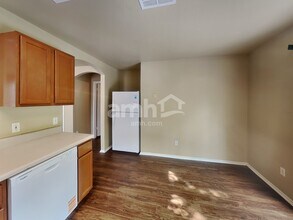 132 Hunter Rex Way in Kyle, TX - Building Photo - Building Photo