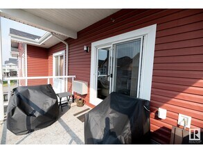 2207-2207 44 Ave NW in Edmonton, AB - Building Photo - Building Photo