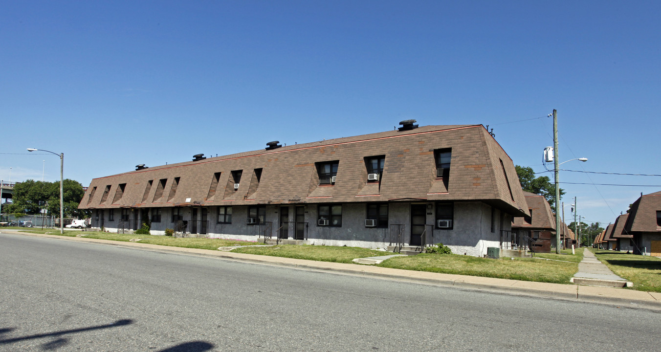 Harbor Homes in Newport News, VA - Building Photo