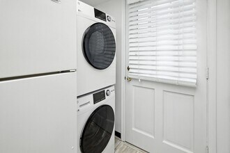 2737 Ocean Dr in Vero Beach, FL - Building Photo - Building Photo