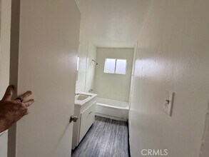 1435 Laurel Ave in Pomona, CA - Building Photo - Building Photo