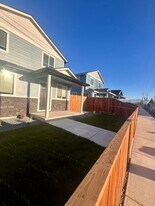 4726 Gebhard Rd in Central Point, OR - Building Photo