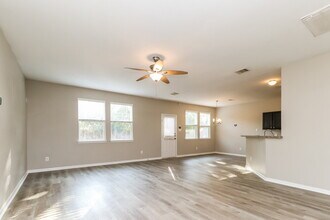 13058 Rose Landing Dr in Houston, TX - Building Photo - Building Photo