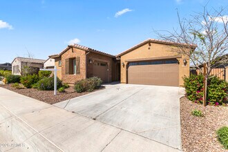 9342 W Roma Ave in Phoenix, AZ - Building Photo - Building Photo