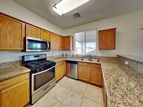 9468 Descending Creek St in Las Vegas, NV - Building Photo - Building Photo