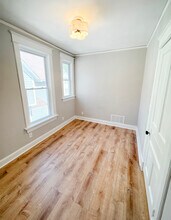 2480 N Murray Ave, Unit 2480 in Milwaukee, WI - Foto de edificio - Building Photo